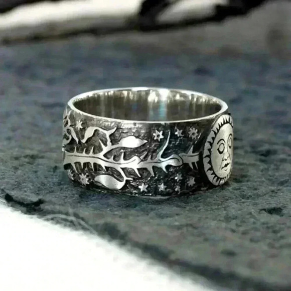 Beautiful Detail 925 Sterling Silver Sun Moon Band Ring - Picture 3 of 6
